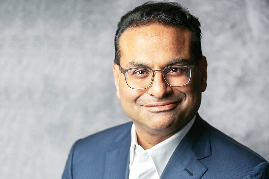 Dampak Boikot, CEO Starbucks Laxman Narasimhan Mundur dari Jabatan