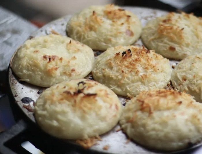 Kue Lumpur Bakar Keluh Kesah, Jajanan Tradisional yang Diburu Warga Semarang