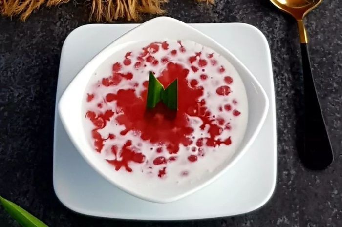 6 Olahan Kue dan Camilan Manis dari Santan, Resepnya Simple!