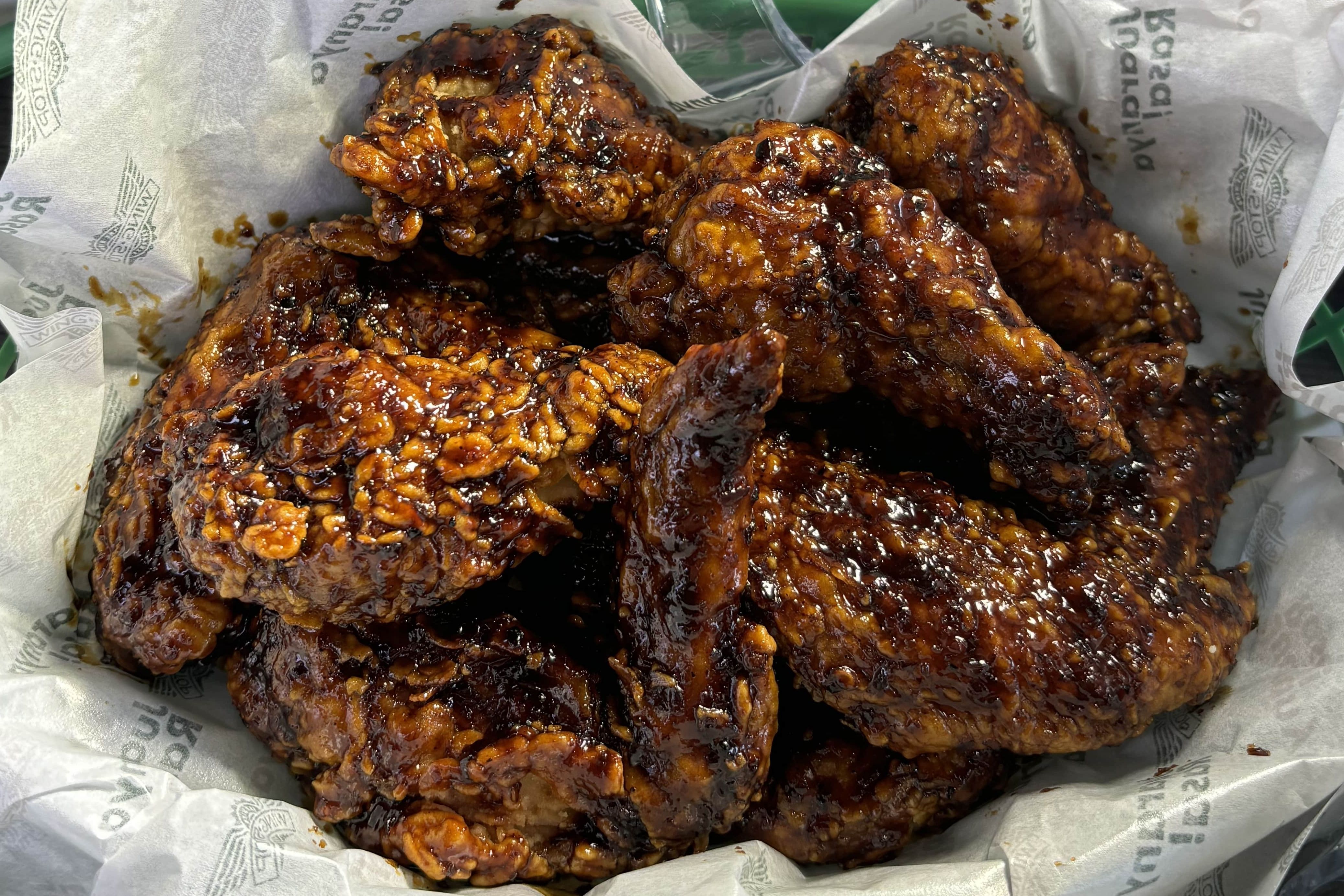 Lezatnya Ayam Goreng Malika Heat, Pedas Manis Berempah Nampol
