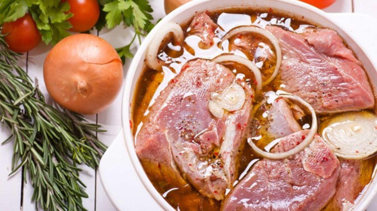 5 Tips Marinasi Daging agar Lezat dan Bumbu Meresap