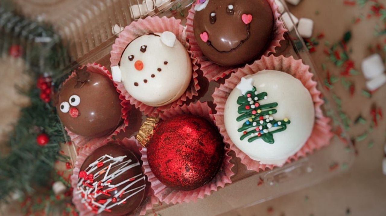 2 Resep Bola Cokelat Natal yang Lezat dan Cocok untuk Anak-anak