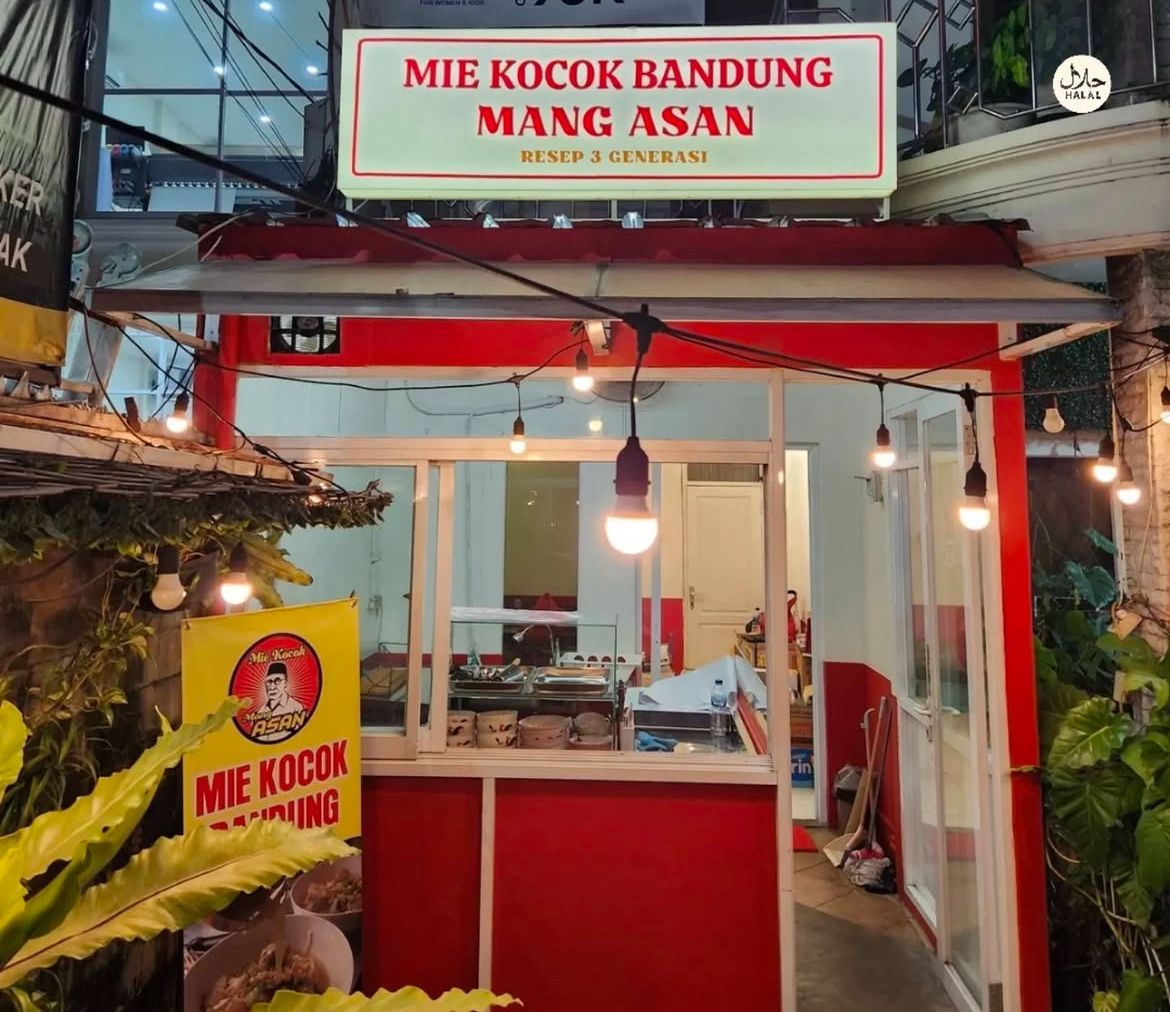Mie Kocok Bandung Mang Asan Bintaro: Lezatnya Makanan Khas Kota Kembang yang Hadir di Tangerang Selatan