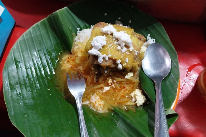 Cita Rasa Gurih Khas Solo Baru, Nasi Liwet Mbak Yanni Langganan Warga