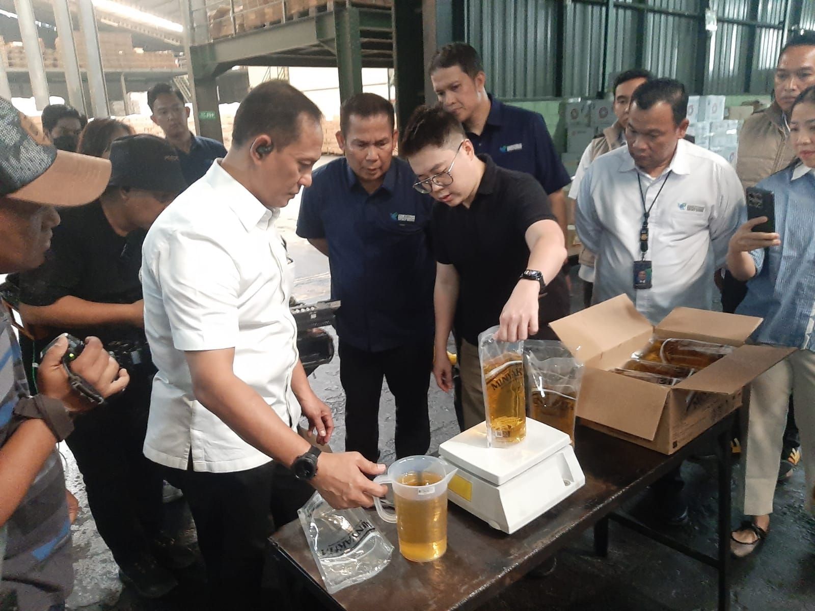 Sidak MINYAKITA, Kemendag dan Satgas Pangan Bongkar Kecurangan Isi Kemasan