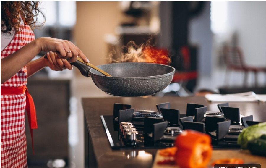 9 Tips  Aman Bagi Pengguna Kompor Gas, Kenyamanan dan Keamanan Saat Memasak Penting!