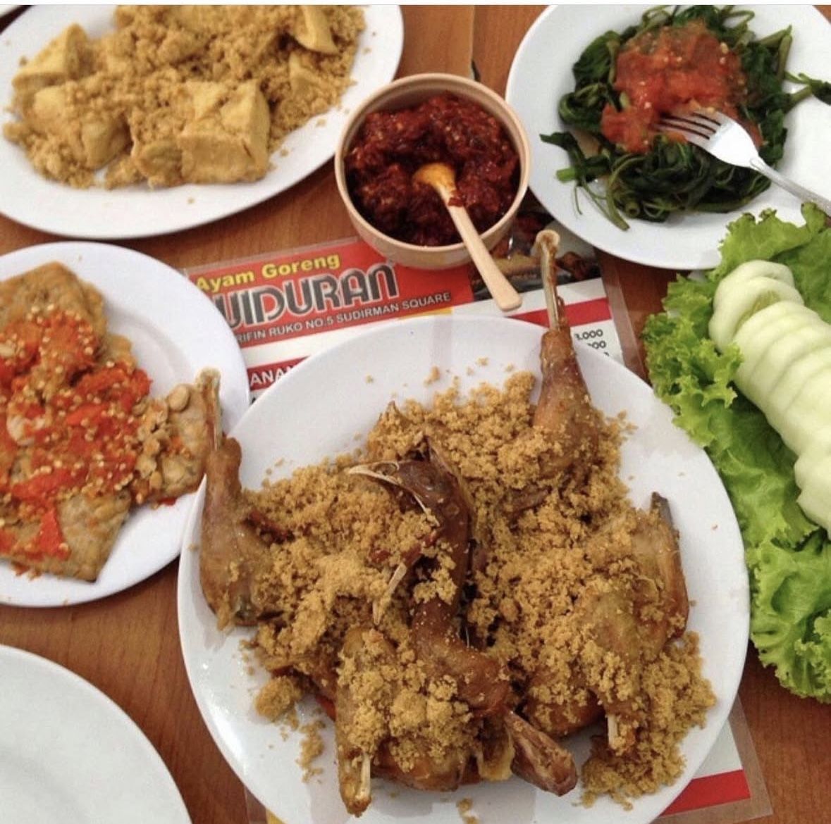 50 Tahun Jualan Ayam Goreng Widuran Baru Ngaku Non Halal, Viral di Thread