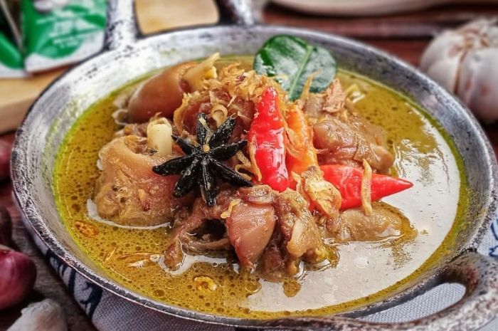 5 Resep Olahan Kaki Kambing Super Empuk, Cara Masaknya Mudah!