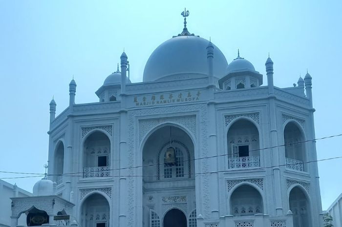 Melihat Pesona Masjid Ramlie Musofa, Perpaduan Etnis Tiga Budaya