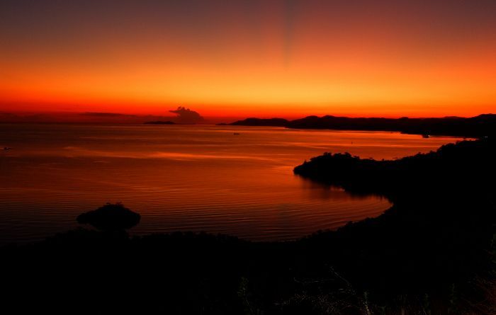 Berburu Sunrise di Bukit Silvya Labuan Bajo, Dijamin Bikin Terpana ketika Lihat Warnanya