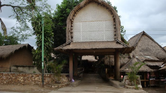 Melihat Keunikan Desa Sade Lombok, Aksi Penculikan Calon Pengantin 'Halal' Dilakukan