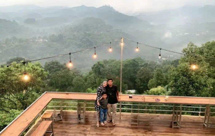 Rekomendasi Kafe di Nganjuk dengan View Alam Megah, Mirip di Swiss