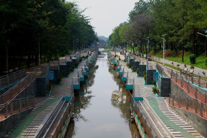 Keren! Sungai di Tangerang Ini Mirip Sungai Cheonggycheon Korea, Pemandangannya Memukau