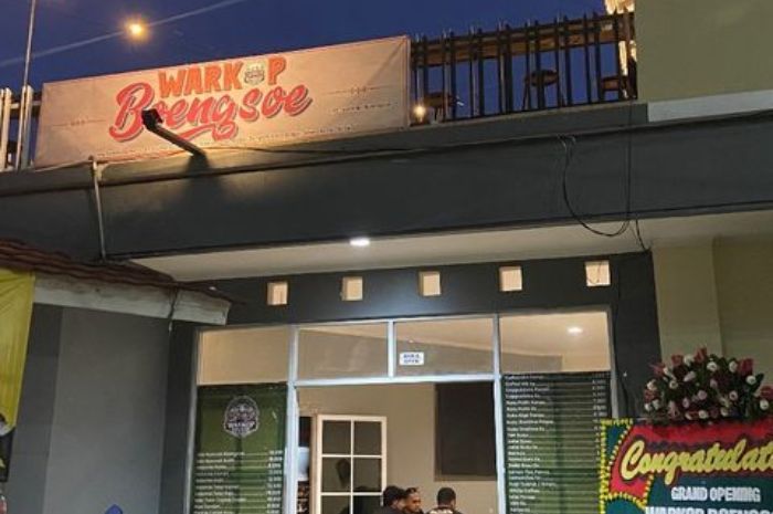 Seperti di Vietnam, Cafe di Bogor Ini Tawarkan Sensasi Ngopi di Pinggir Lintasan Rel Kereta Api