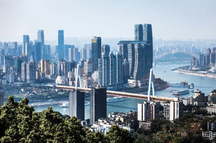 Chongqing, Kota Futuristik di Tengah Pegunungan China yang Menakjubkan