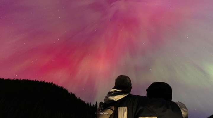 Fenomena Aurora Borealis Jadi Destinasi Impian Semua Orang