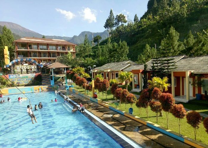 Menikmati Keindahan Alam di Wisata Pemandian Air Panas Guci Tegal, Bikin Gak Mau Pulang!