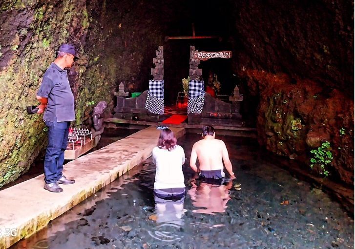 Pesona Umbul Jumprit di Temanggung: Menyimpan Sejarah dan Jernihnya Mata Air di Kaki Gunung Sindoro