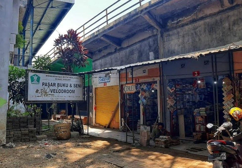 Pasar Buku Velodrome Sepi Pengunjung, Pedagang Berharap Perhatian Pemkot Malang