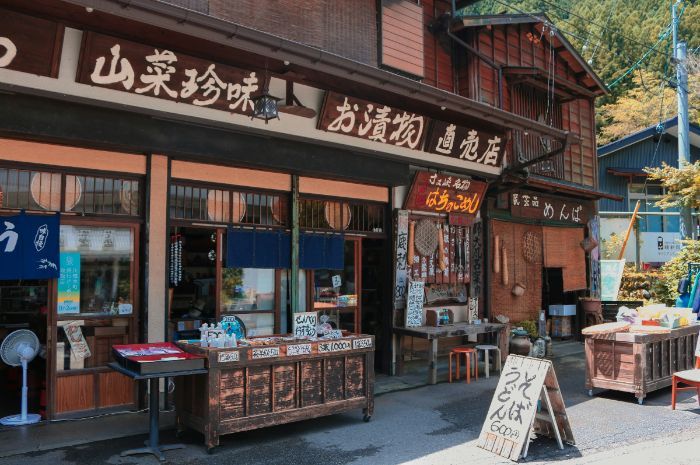 Mengenal Osaka-Umeda, Rekomendasi Tempat Belanja dan Liburan Menyenangkan di Jepang