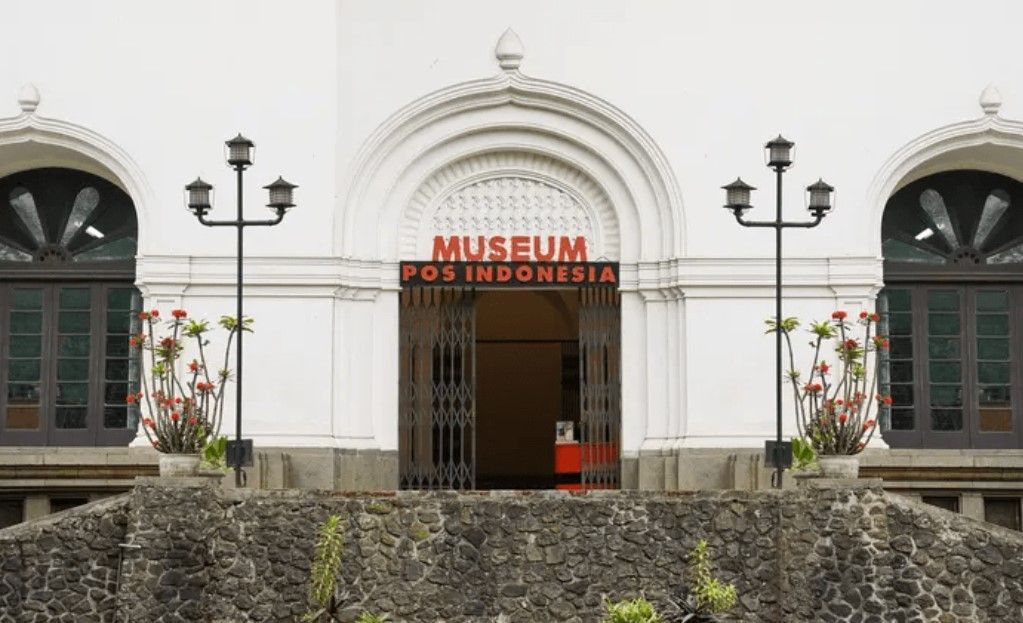 Mengungkap Misteri Museum Pos Indonesia, Urban Legend dan Sejarah Menarik di Bandung