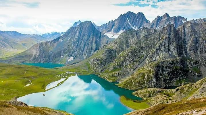 3 Destinasi Wisata Kashmir, Menikmati Keindahan Surga Tersembunyi di Utara India