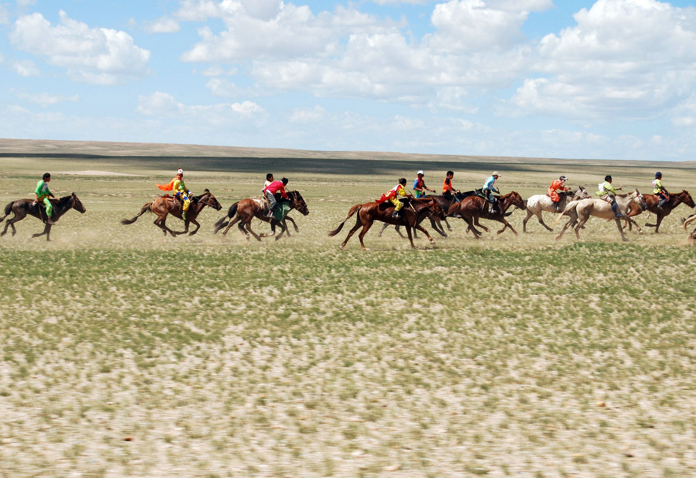 Festival Naadam dalam Merayakan Identitas Mongolia