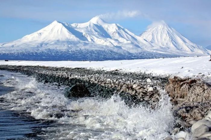 Jelajahi San'in Kaigan Geopark, Tempat Unik di Jepang dengan Bukit Pasir, Salju dan Pantai