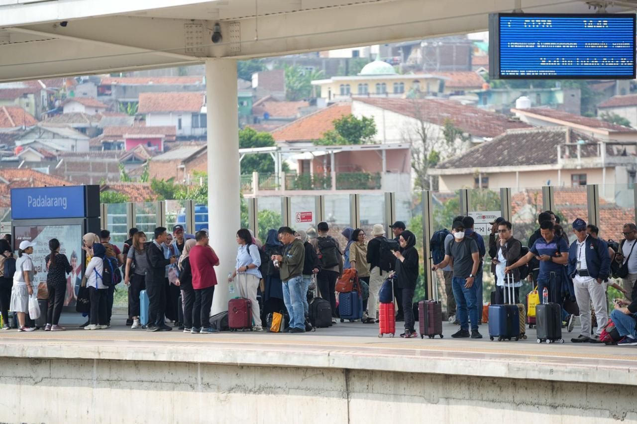 Penumpang Kereta Cepat Whoosh Diprediksi Meningkat saat Pilkada, yang Mau Reschedule Tiket Dipermudah