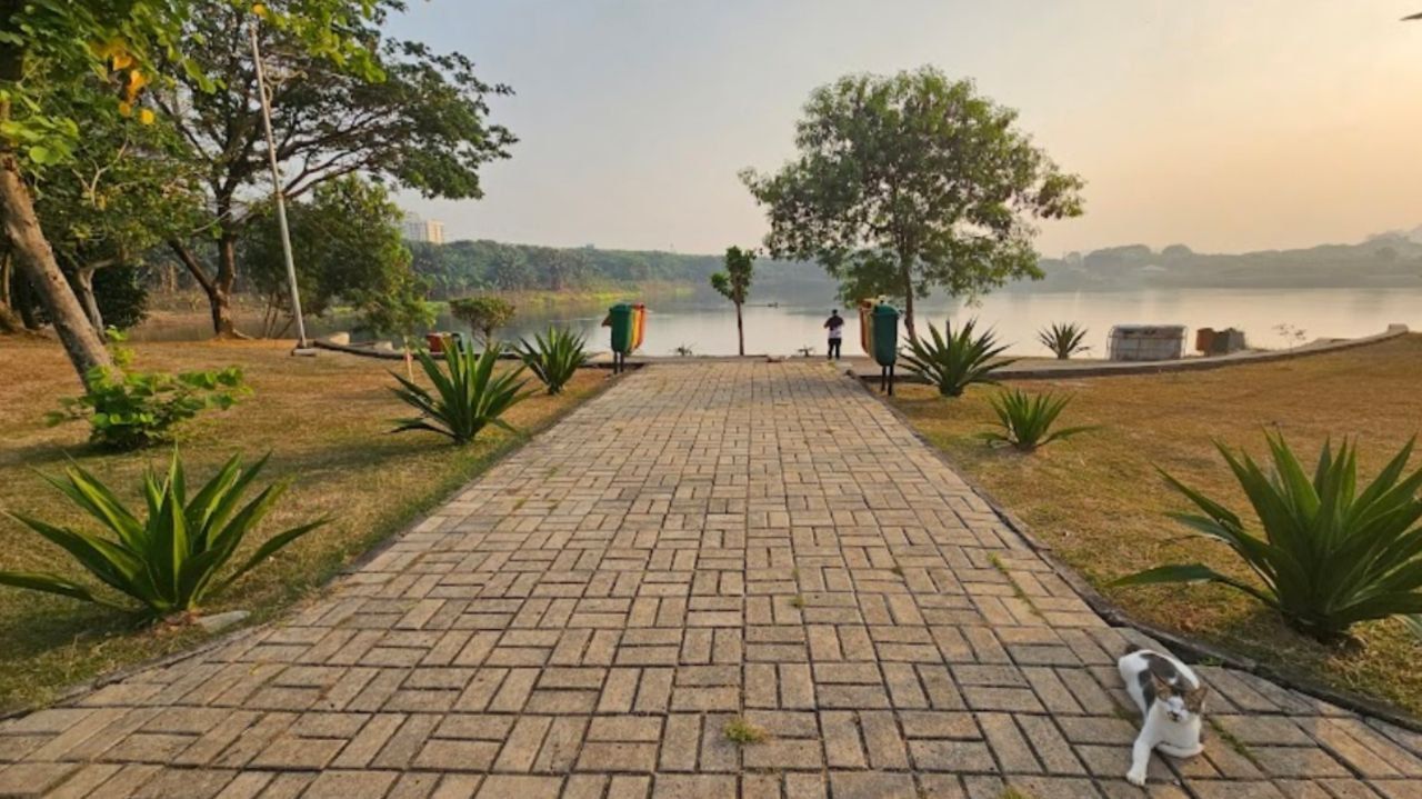 5 Taman Favorit di Jakarta Timur untuk Santai Bareng Keluarga