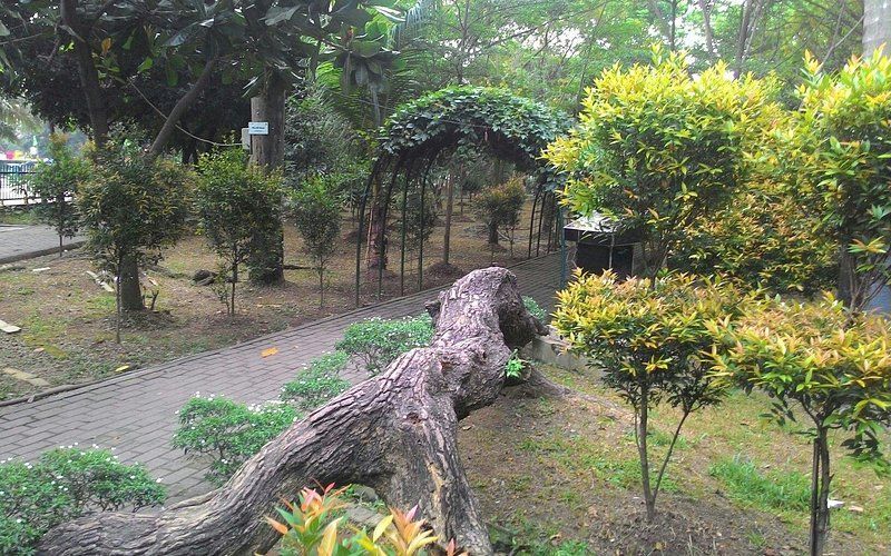 5 Rekomendasi Taman di Bekasi yang Cocok untuk Liburan