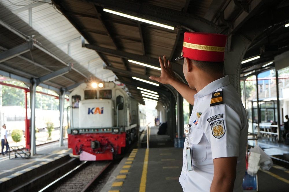 Kereta Tujuan Banyuwangi Diserbu Wisatawan, Daop 9 Jember Catat Rekor di Awal Mei 2025