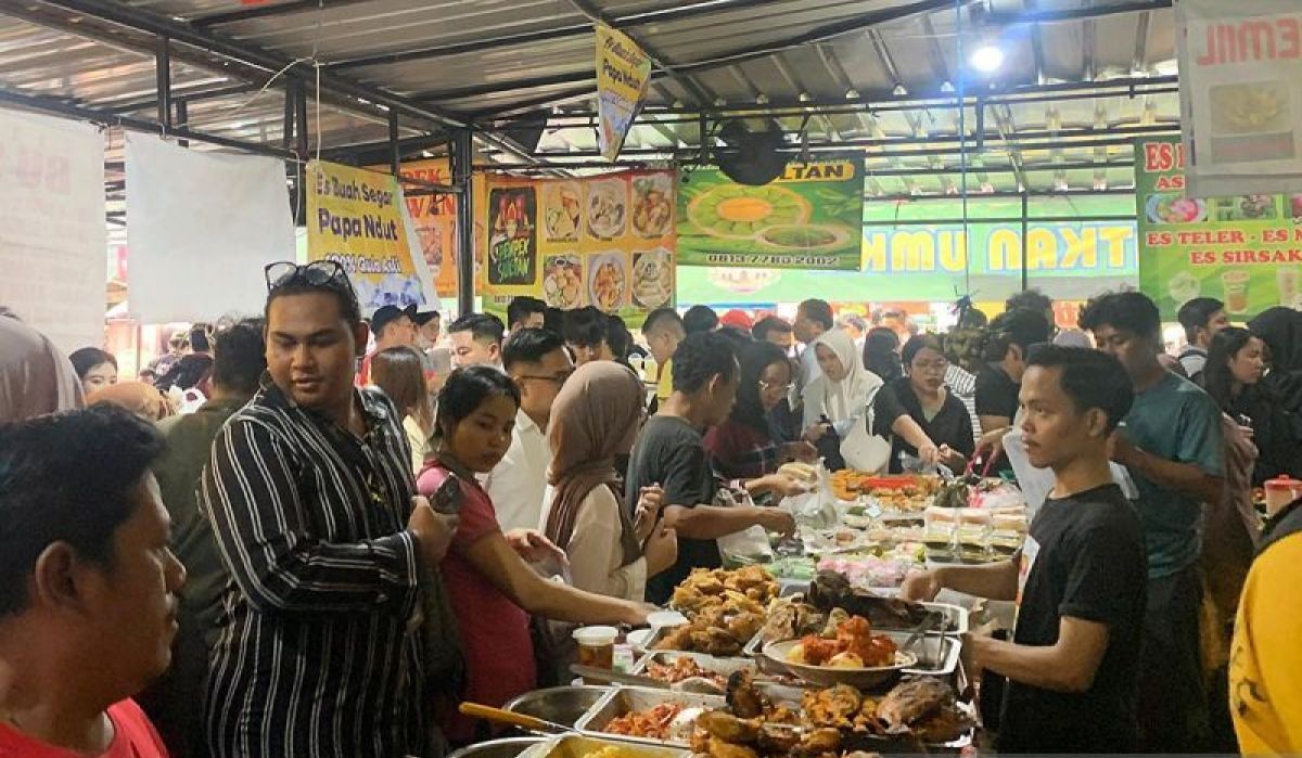 Benhil Jadi Lokasi Pertempuran “War Takjil” Terheboh di Jakarta, Berikut Ini Rute Kendaraan ke Sana