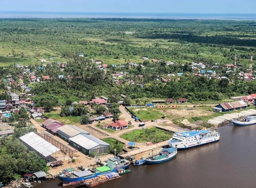 5 Tempat Wisata Terbaik di Kalimantan Barat, Nomor 4 Tersembunyi di Tengah Hutan!