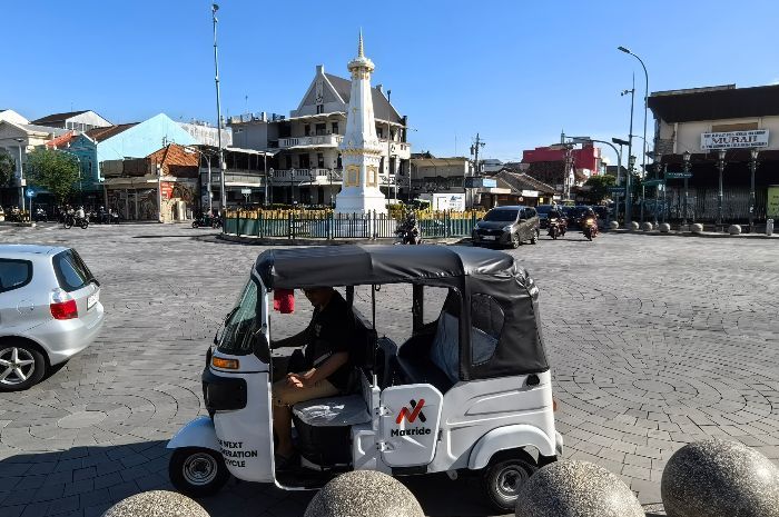 Keliling Jogja Makin Keren dengan Bajaj Online yang Irit dan Kekinian