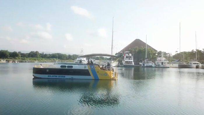 Wisata Seru di Banyuwangi: Naik Kapal Listrik Sambil Menikmati Sunset Pantai Boom