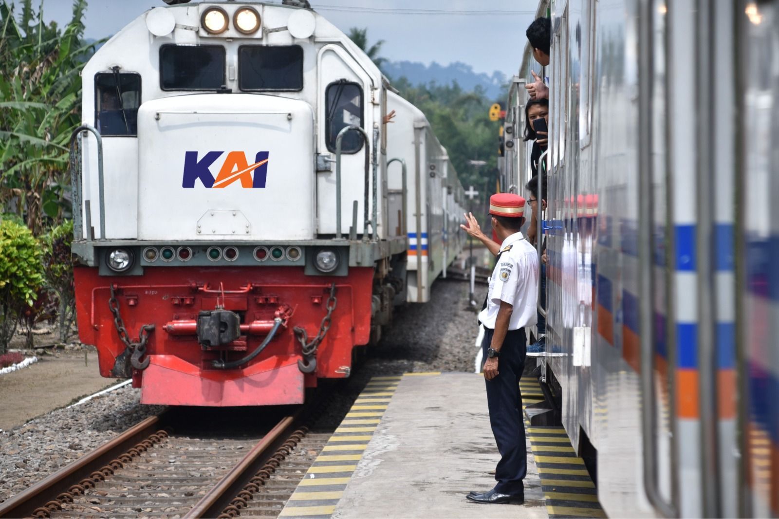 KA Pandanwangi, Sahabat Liburan Murah & Seru di Akhir Pekan