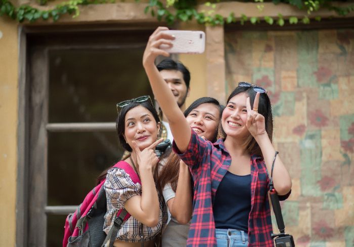 6 Tips Liburan Hemat dan Seru Buat Gen Z yang Mau Healing, Dijamin Anti Boncos!
