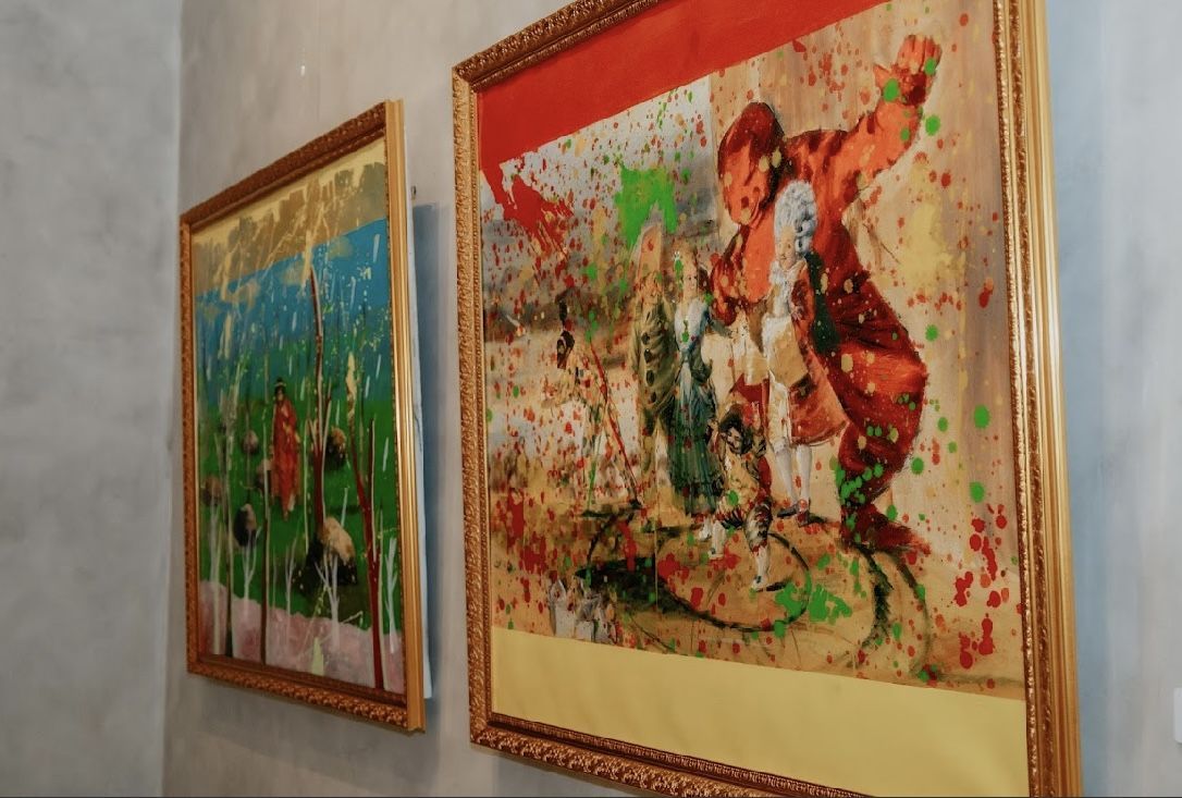 Menikmati Seni Rupa Kontemporer Alexander Chris di Mangkuluhur ARTOTEL Suites Jakarta