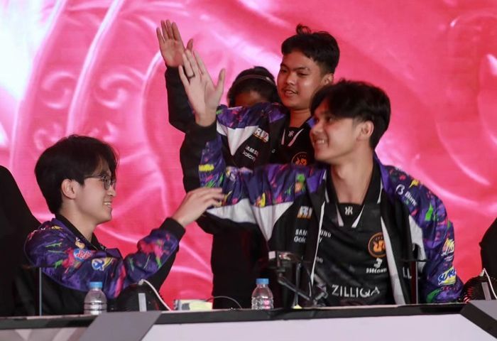 Panasnya Royal Derby RRQ Vs Fnatic ONIC hingga Terciptanya Savage Pertama di MPL ID Season 14