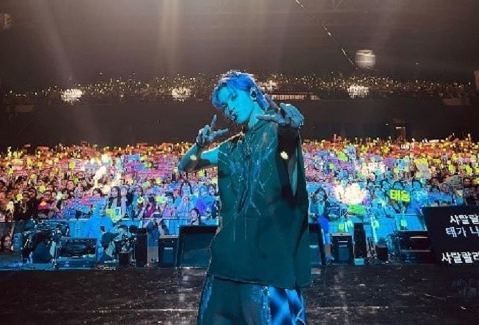 Taeyong NCT Sapa Fans CXO Media Live On Stage bersama NCTzen di Ancol