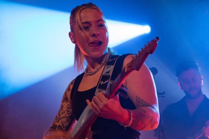 Cerita Lucy Spraggan Diperkosa Porter Hotel saat Menjadi Peserta The X Factor