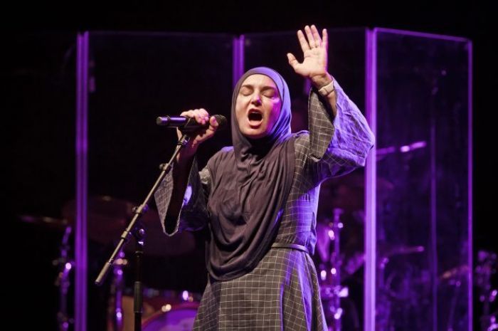 Penyanyi Irlandia Sinead O’Connor yang Meninggal Dunia Putuskan Mualaf Sejak 2018, Ganti Nama Jadi Shuhada