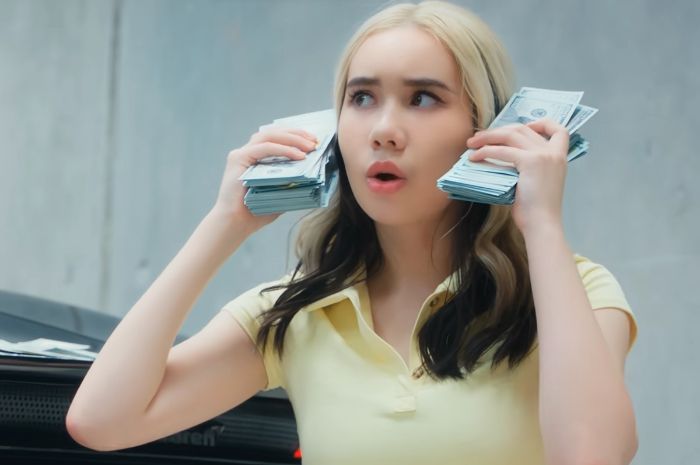 Sederet Kontroversi Lil Tay, Kabar Kematian, Dilecehkan Ayah Sendiri hingga Rilis Single Terbaru