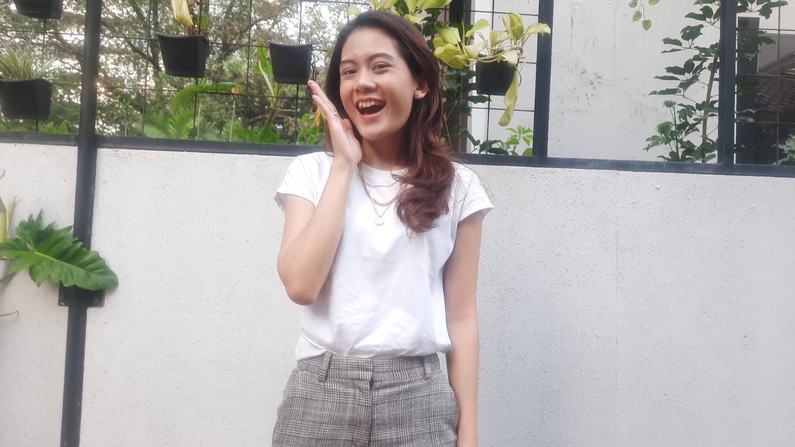 Mengenal Anastasia Ria, Songwriter Cantik yang Direkrut Rian D'Masiv karena Unggahan Instagram