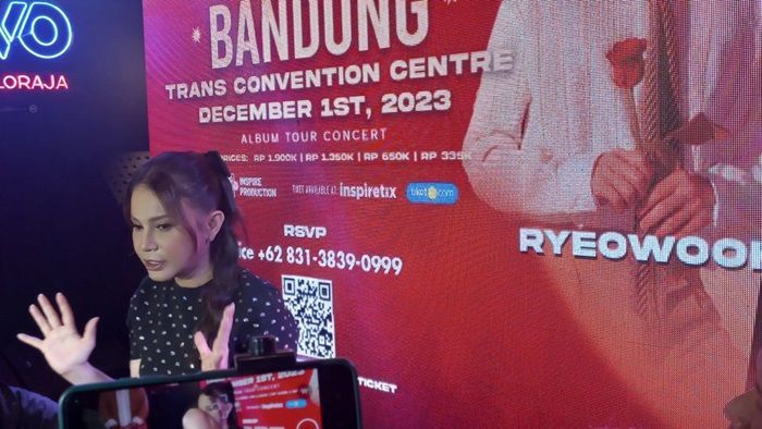 Queen Of Pop Rossa Beri Kejutan Konser Bareng Ryeowook Super Junior: Aku Ajak Lewat DM