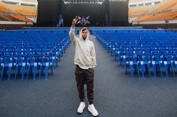 Kursi Penonton Konser Alan Walker di China Viral, Netizen Sebut Mirip Kursi Kondangan