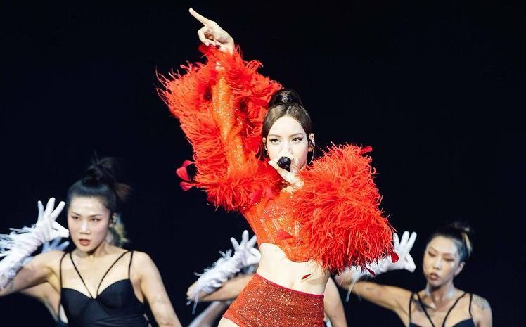 Pecahkan 3 Rekor Dunia dalam Satu Tahun, Berikut Deretan Rekor Lisa BLACKPINK di Guinness World Records