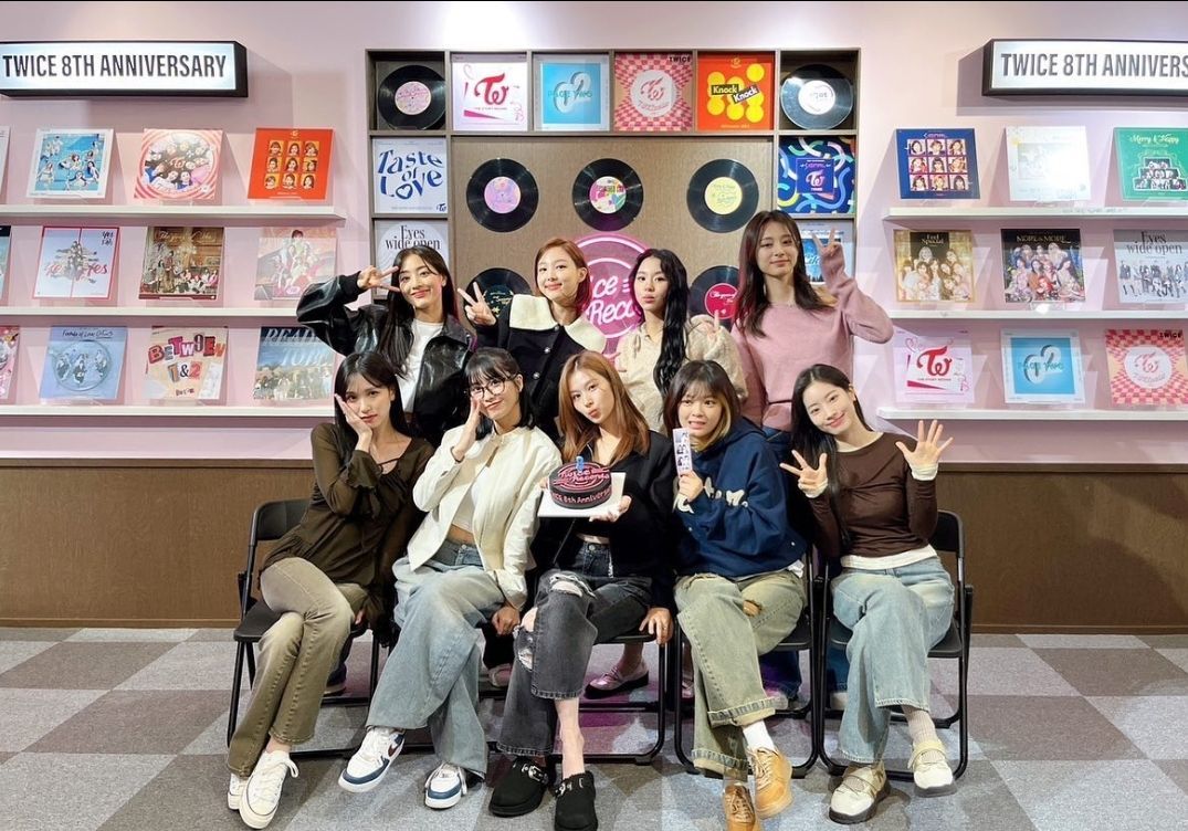 Tuai Pujian, TWICE Disebut Hargai Muslim saat Konser di Jakarta
