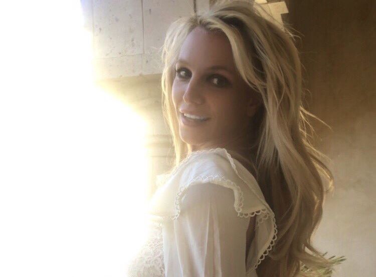 Britney Spears Umumkan Tidak Akan Kembali ke Industri Musik dan Bantah Rumor Album Baru